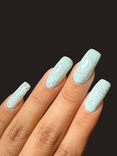 Load image into Gallery viewer, Miss Peppermint